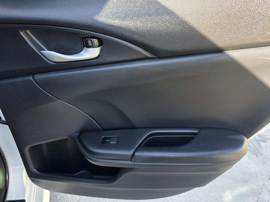 Honda Civic photo 11