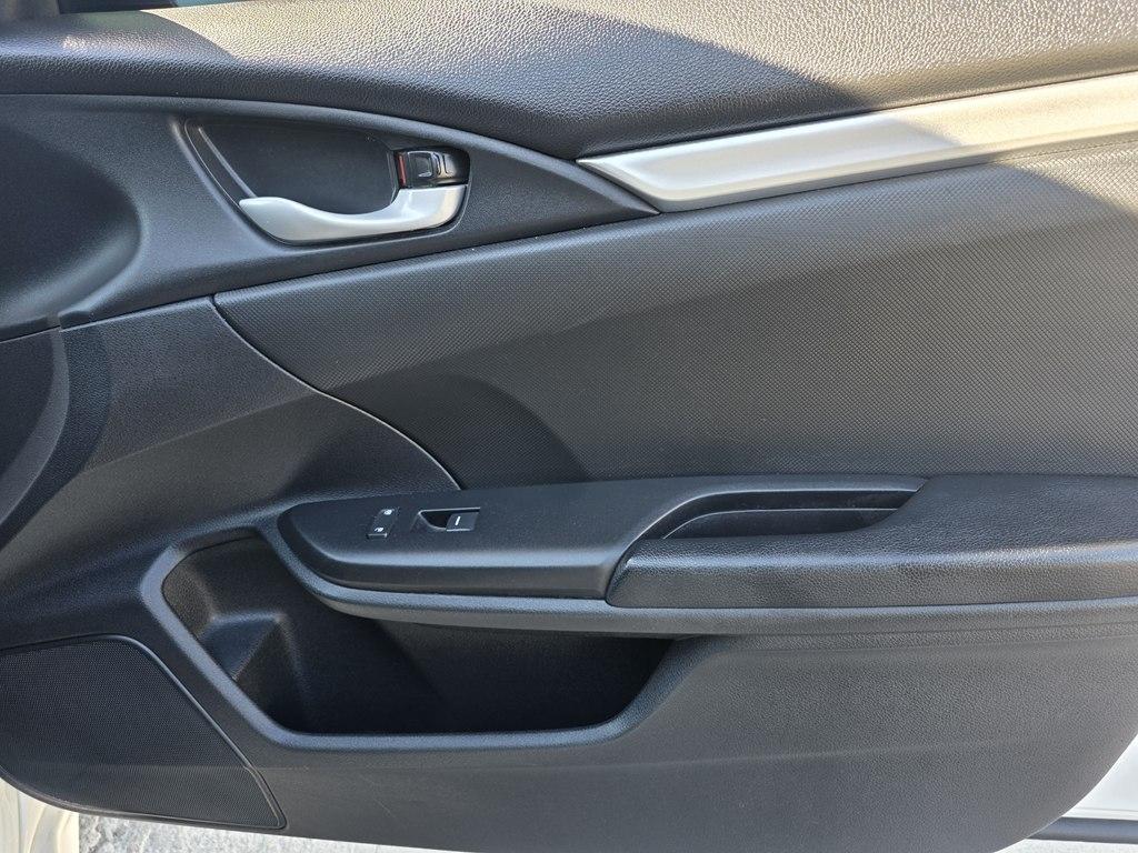 Honda Civic photo 13