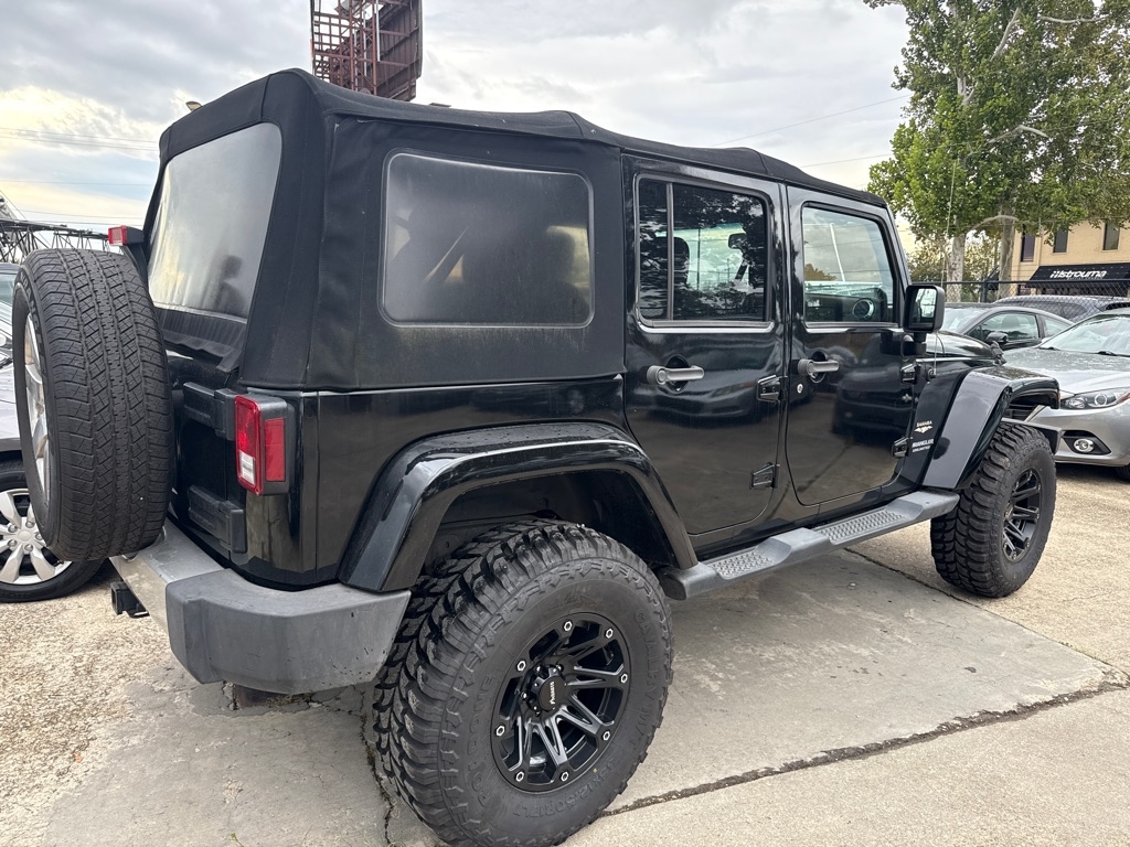 Jeep Wrangler 4WD 4dr Sahara 2013 Jeep Wrangler 4WD 4dr Sahara 2013