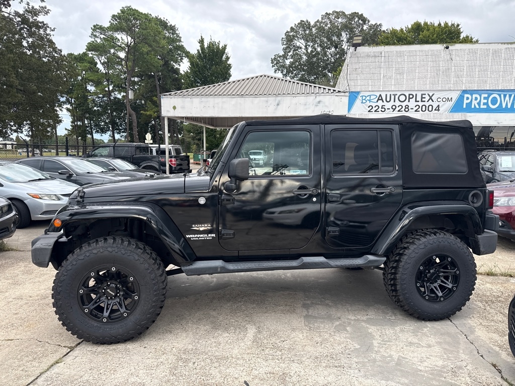 Jeep Wrangler 4WD 4dr Sahara 2013 Jeep Wrangler 4WD 4dr Sahara 2013