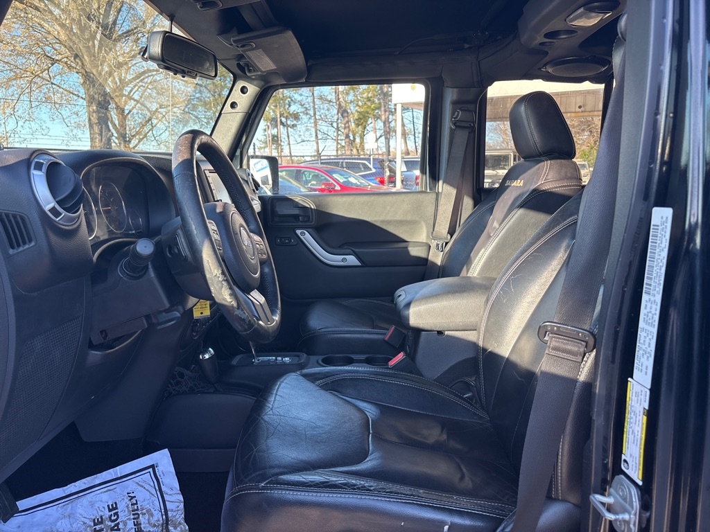 Jeep Wrangler 4WD 4dr Sahara 2013 Jeep Wrangler 4WD 4dr Sahara 2013