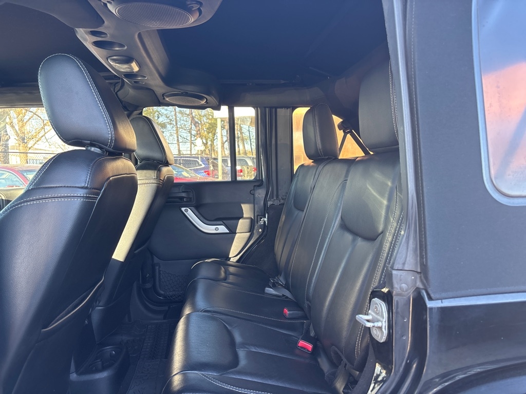 Jeep Wrangler 4WD 4dr Sahara 2013 Jeep Wrangler 4WD 4dr Sahara 2013