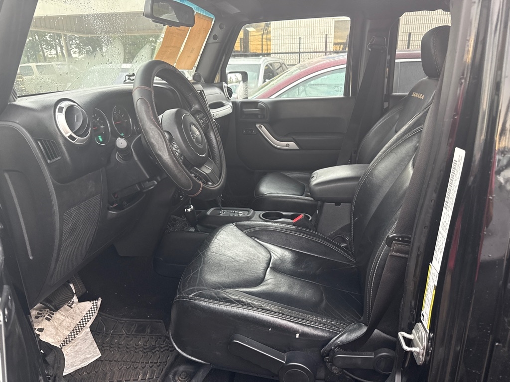 Jeep Wrangler 4WD 4dr Sahara 2013 Jeep Wrangler 4WD 4dr Sahara 2013