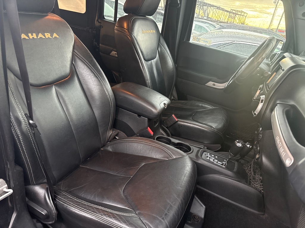 Jeep Wrangler 4WD 4dr Sahara 2013 Jeep Wrangler 4WD 4dr Sahara 2013