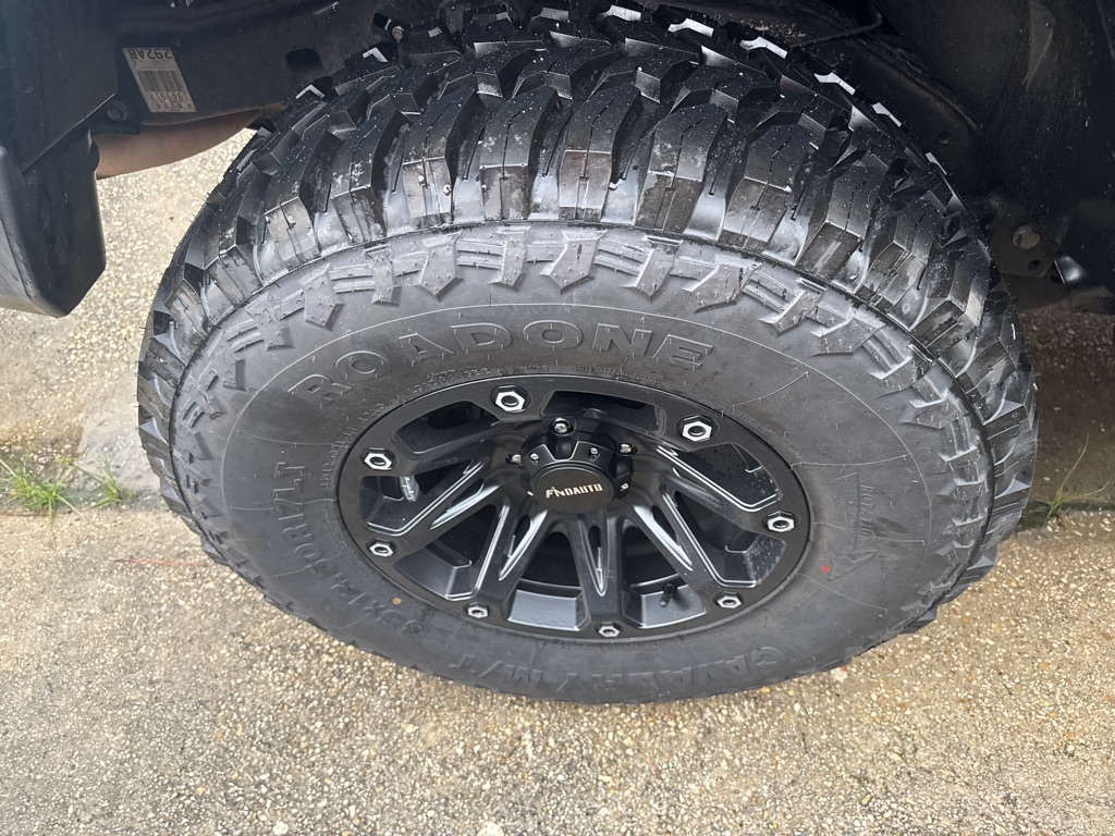 Jeep Wrangler 4WD 4dr Sahara 2013 Jeep Wrangler 4WD 4dr Sahara 2013