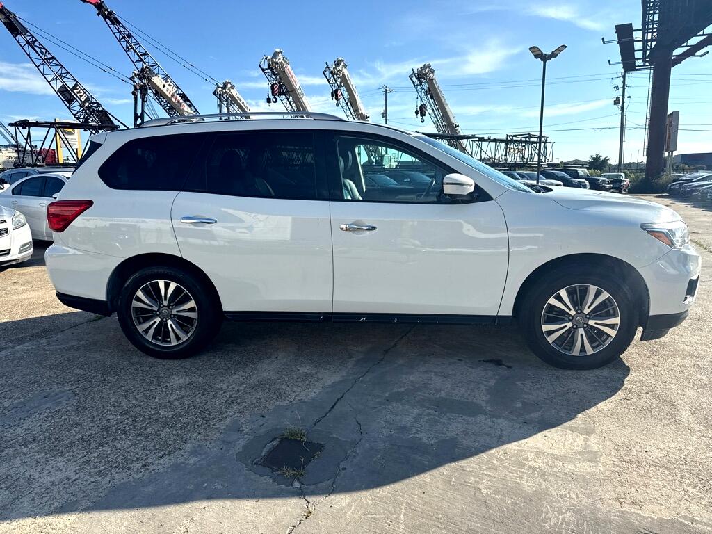 Nissan Pathfinder FWD SL 2017 Nissan Pathfinder FWD SL 2017