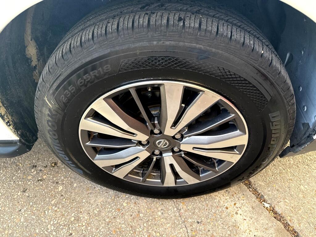 Nissan Pathfinder FWD SL 2017 Nissan Pathfinder FWD SL 2017