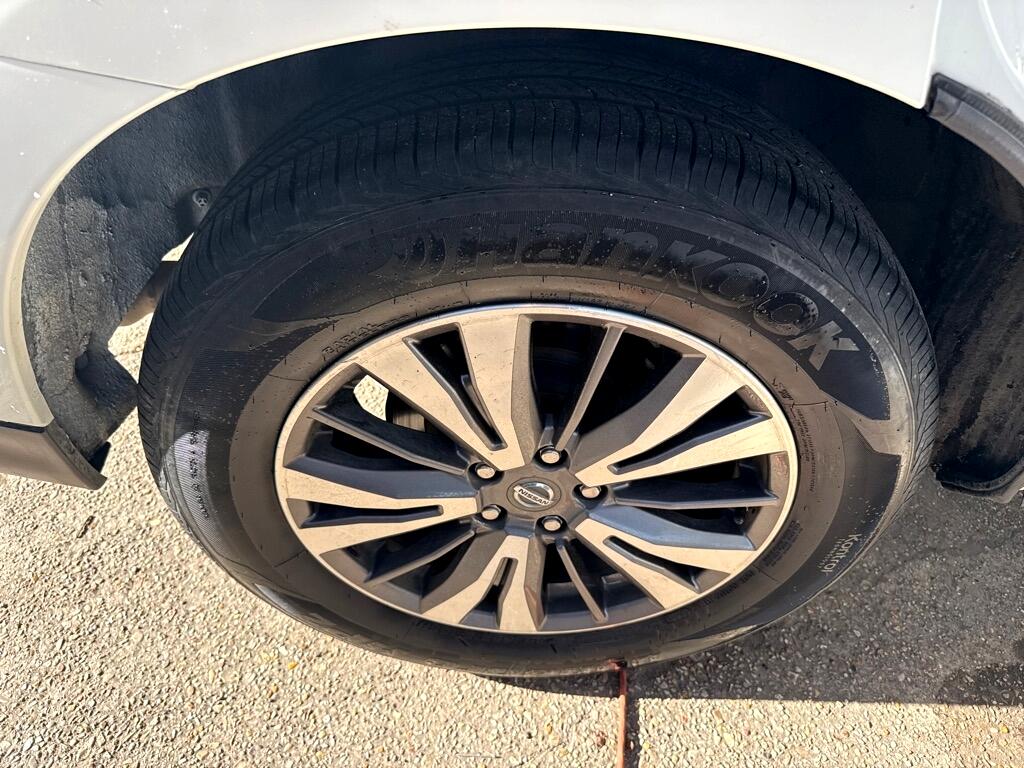 Nissan Pathfinder FWD SL 2017 Nissan Pathfinder FWD SL 2017