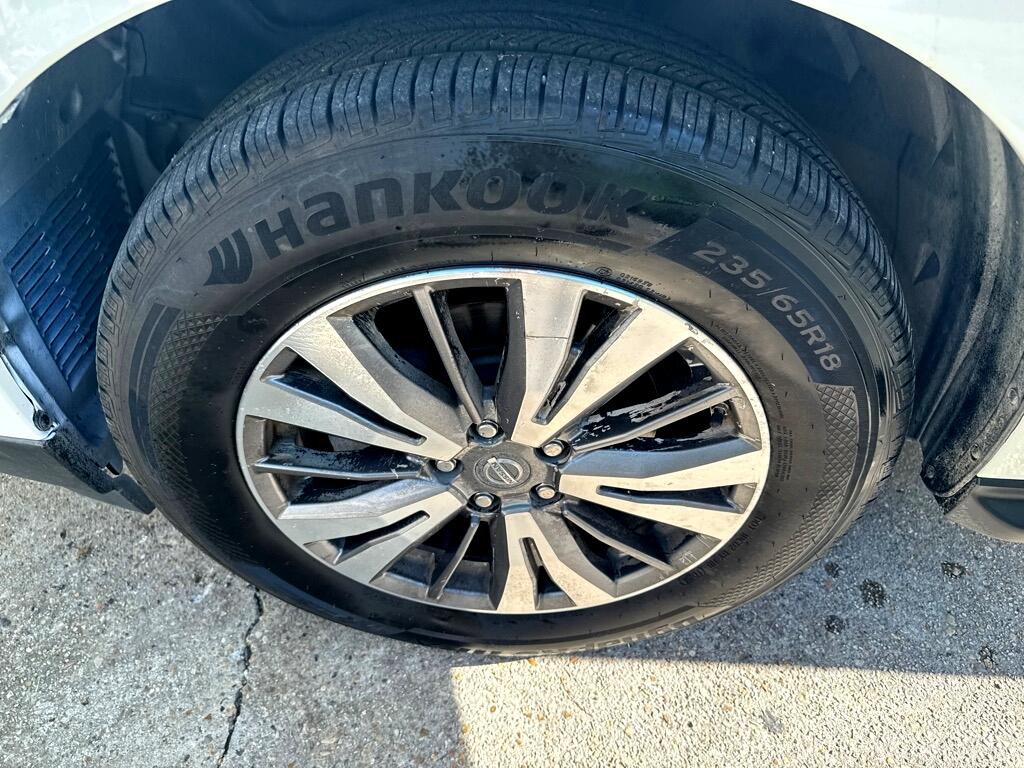 Nissan Pathfinder FWD SL 2017 Nissan Pathfinder FWD SL 2017