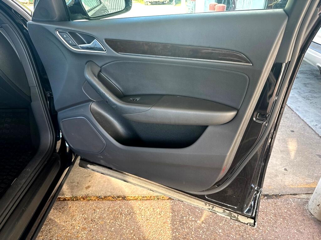 Audi Q3 quattro 4dr 2.0T Premium Plus 2015 Audi Q3 quattro 4dr 2.0T Premium Plus 2015