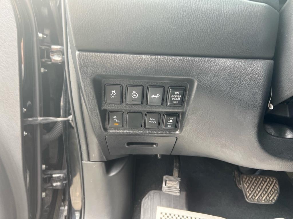 Nissan Pathfinder FWD SL 2017