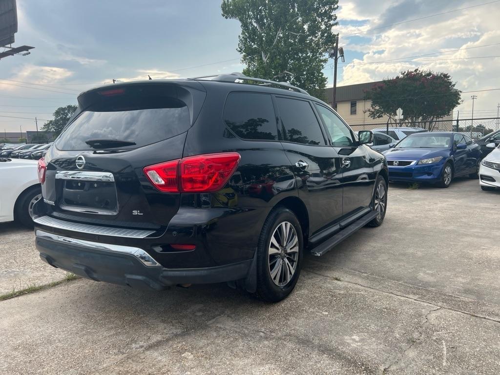 Nissan Pathfinder FWD SL 2017