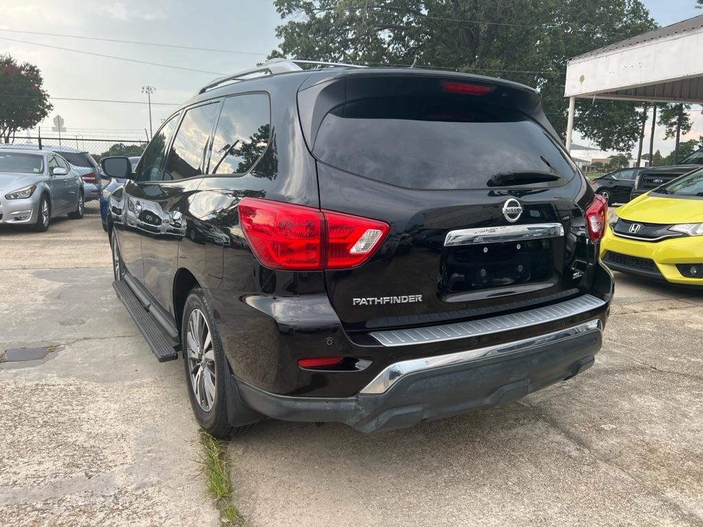 Nissan Pathfinder FWD SL 2017