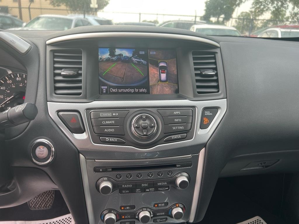 Nissan Pathfinder FWD SL 2017