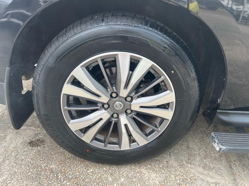 Nissan Pathfinder FWD SL 2017