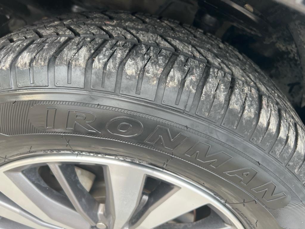 Nissan Pathfinder FWD SL 2017