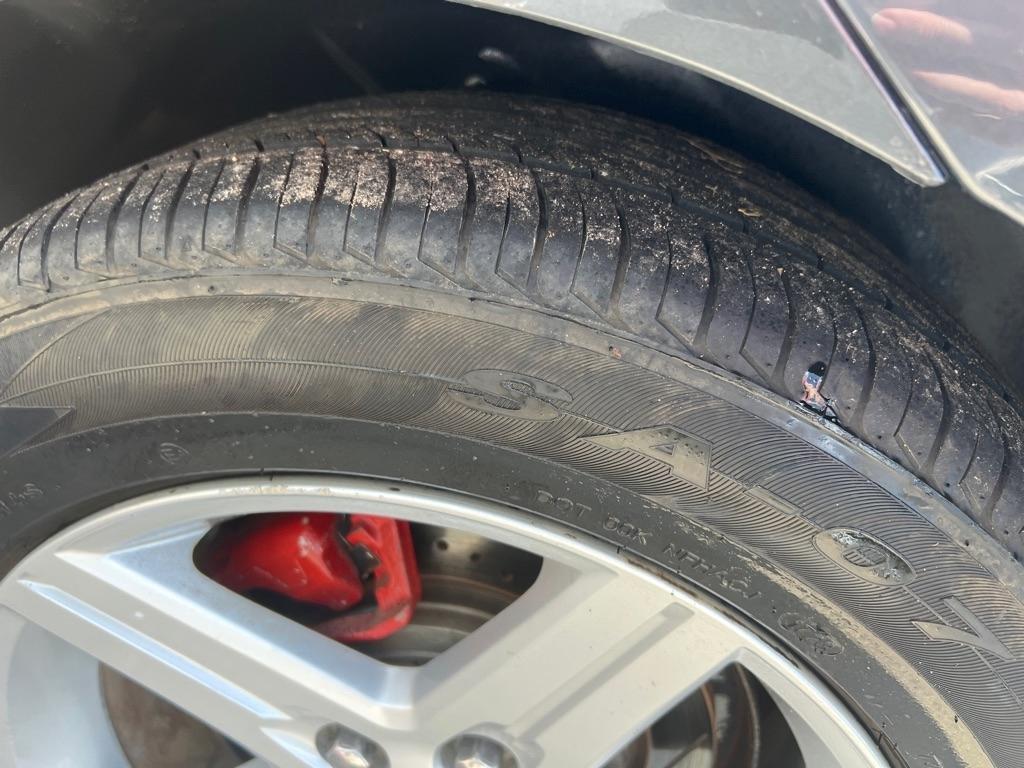 Chevrolet Camaro 2dr Cpe 1LT 2012