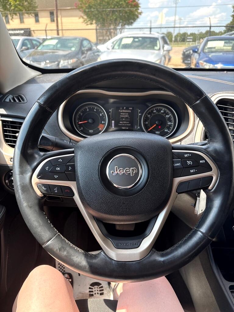 Jeep Cherokee FWD 4dr Latitude 2015 Jeep Cherokee FWD 4dr Latitude 2015