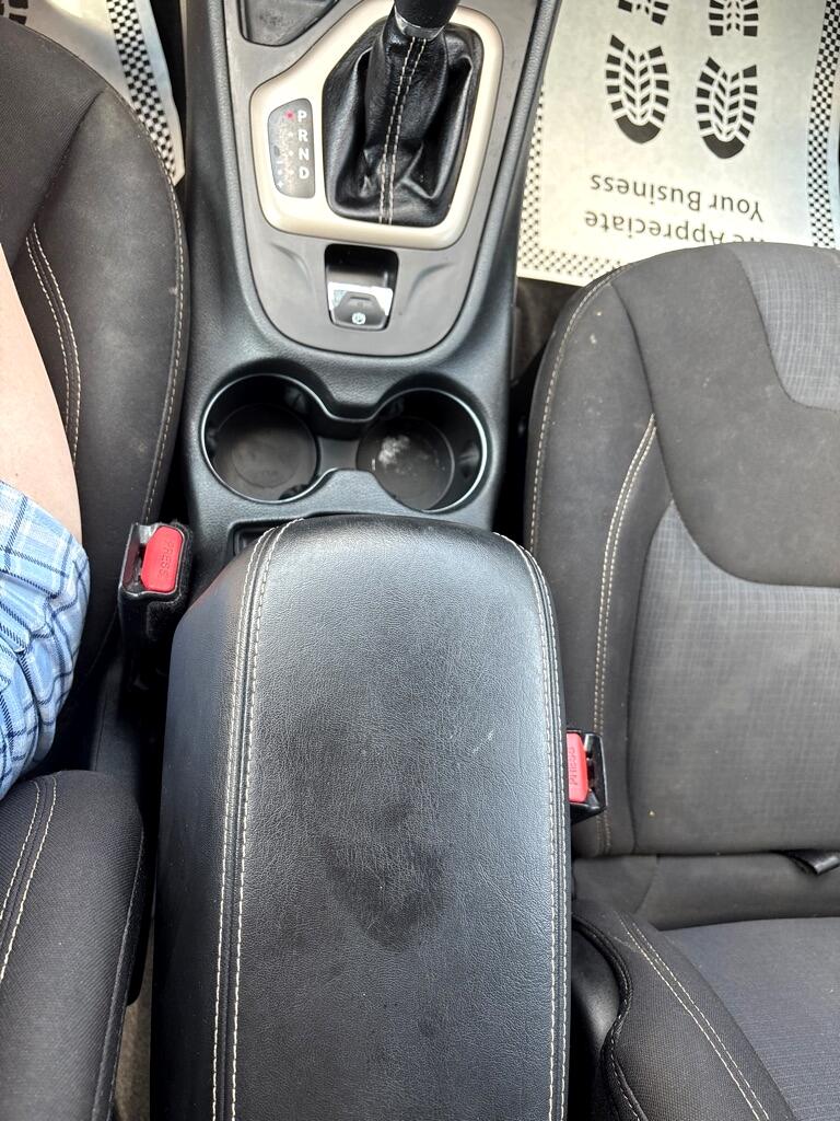 Jeep Cherokee FWD 4dr Latitude 2015 Jeep Cherokee FWD 4dr Latitude 2015