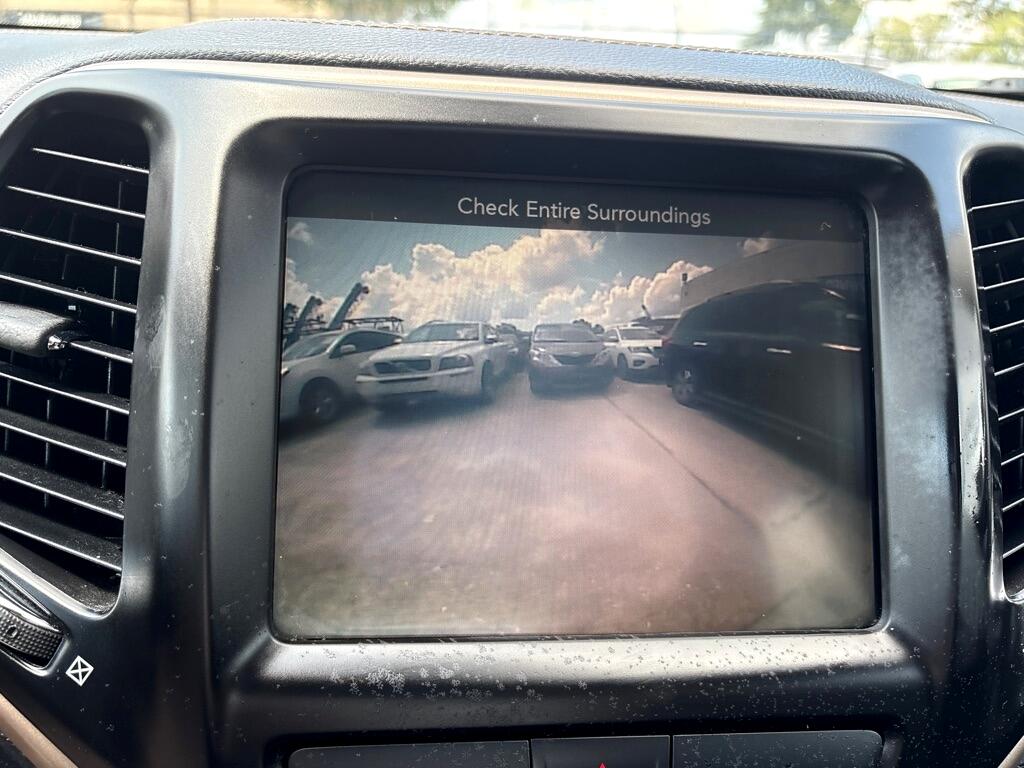 Jeep Cherokee FWD 4dr Latitude 2015 Jeep Cherokee FWD 4dr Latitude 2015