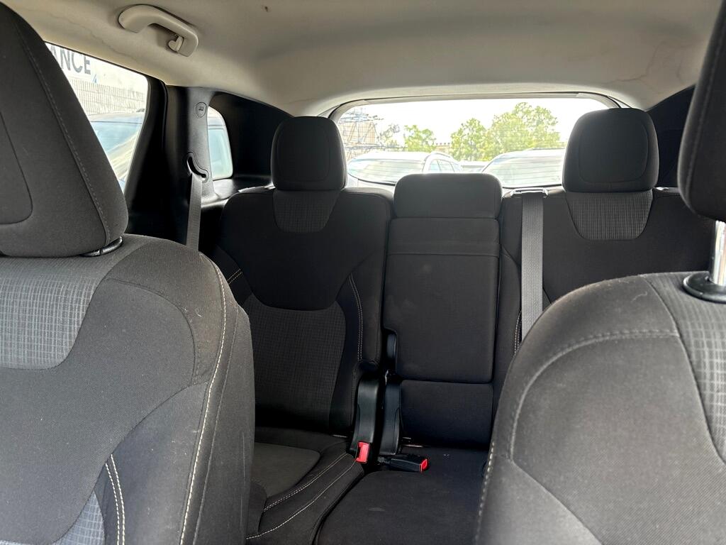 Jeep Cherokee FWD 4dr Latitude 2015 Jeep Cherokee FWD 4dr Latitude 2015