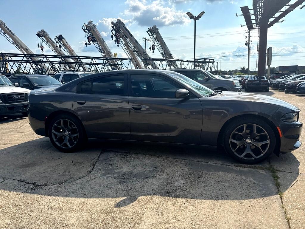 Dodge Charger 4dr Sdn SXT RWD 2015 Dodge Charger 4dr Sdn SXT RWD 2015