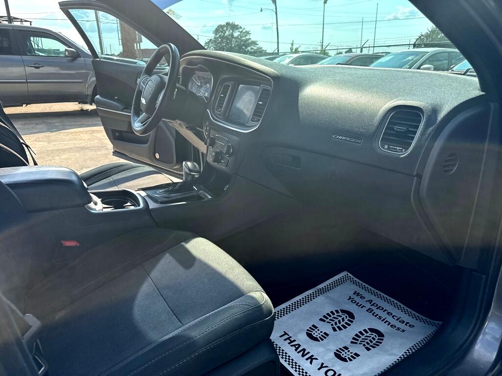 Dodge Charger 4dr Sdn SXT RWD 2015 Dodge Charger 4dr Sdn SXT RWD 2015