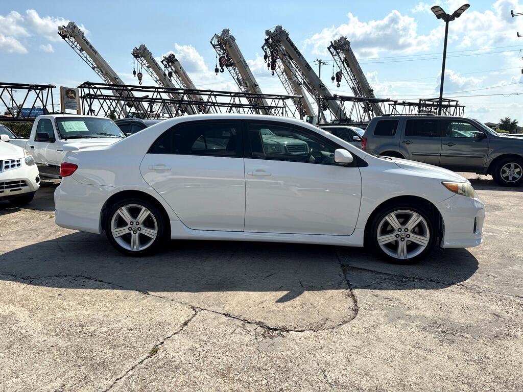 Toyota Corolla 4dr Sdn Man L (Natl) 2013 Toyota Corolla 4dr Sdn Man L (Natl) 2013