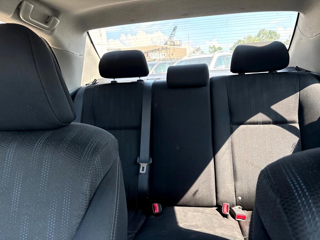 Toyota Corolla 4dr Sdn Man L (Natl) 2013 Toyota Corolla 4dr Sdn Man L (Natl) 2013