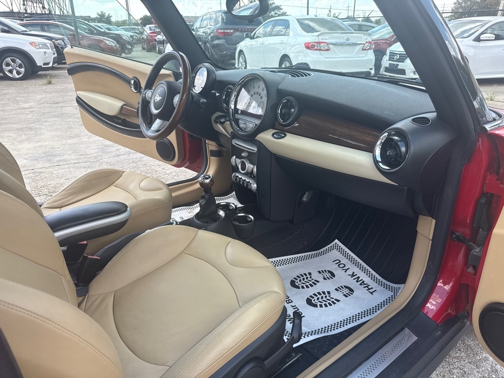 MINI Cooper 2dr Cpe S 2009 MINI Cooper 2dr Cpe S 2009