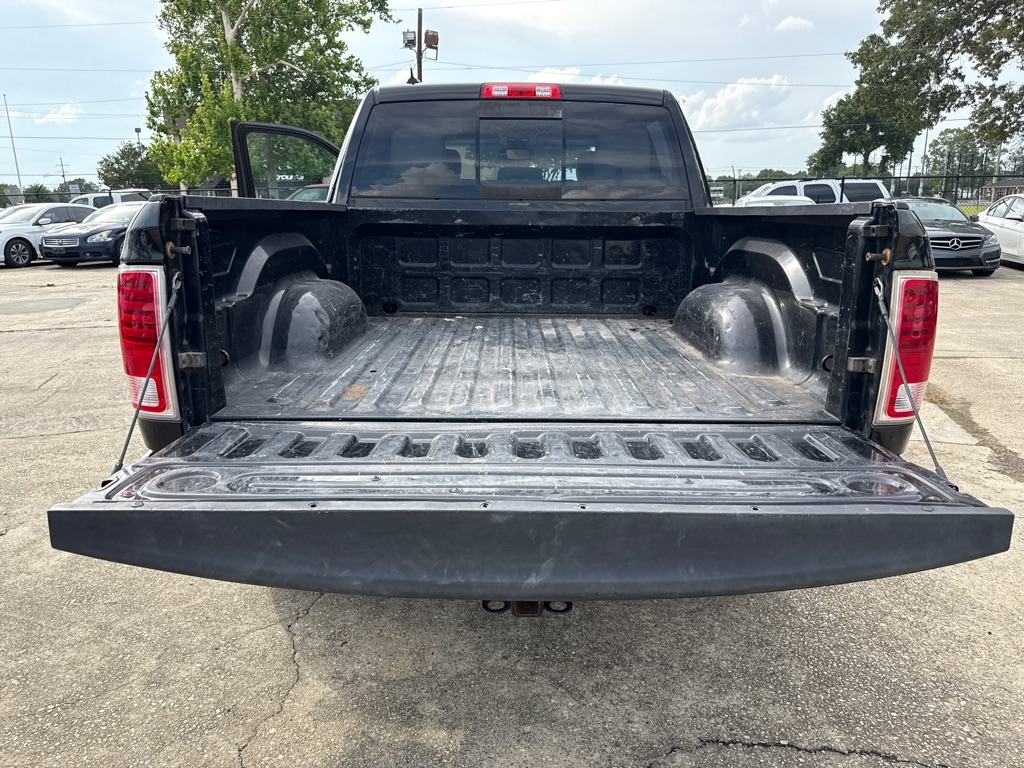 RAM 1500 4WD Crew Cab 140.5" Laramie 2014 RAM 1500 4WD Crew Cab 140.5" Laramie 2014