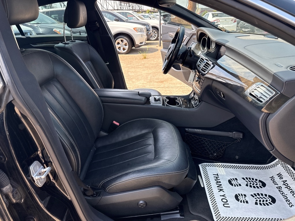 Mercedes-Benz CLS-Class 4dr Sdn CLS 550 RWD 2012