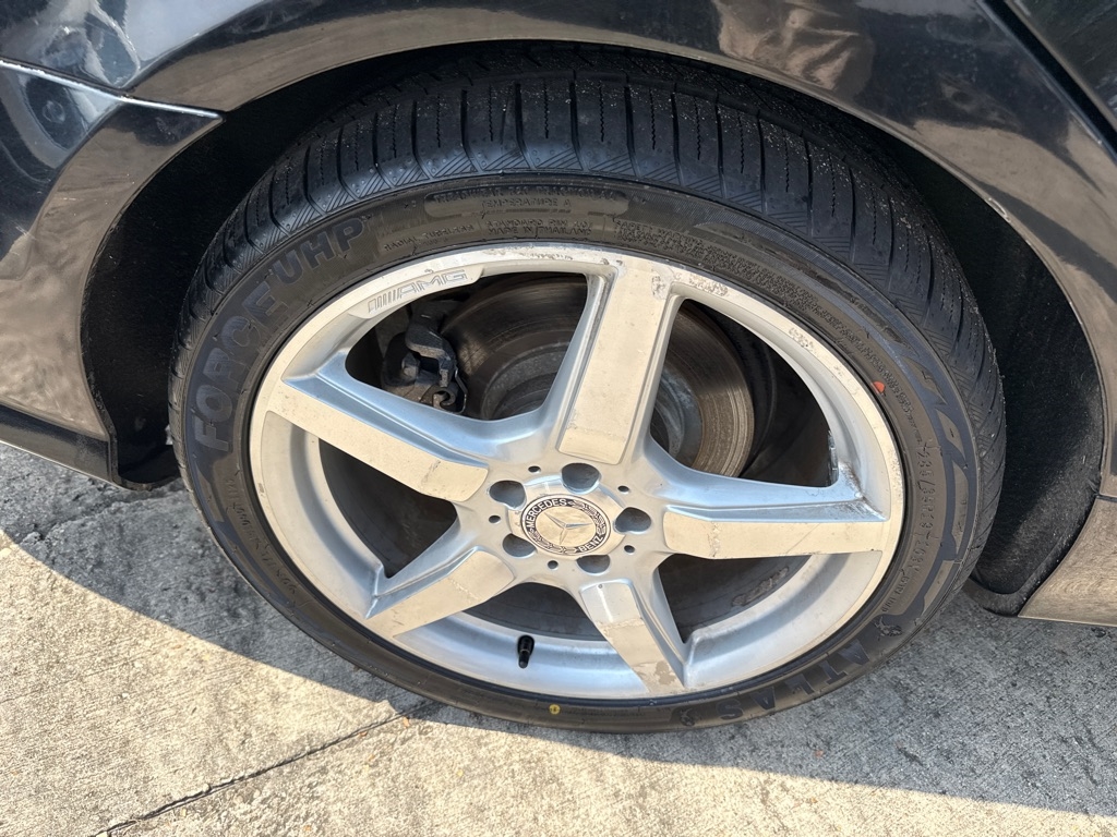 Mercedes-Benz CLS-Class 4dr Sdn CLS 550 RWD 2012