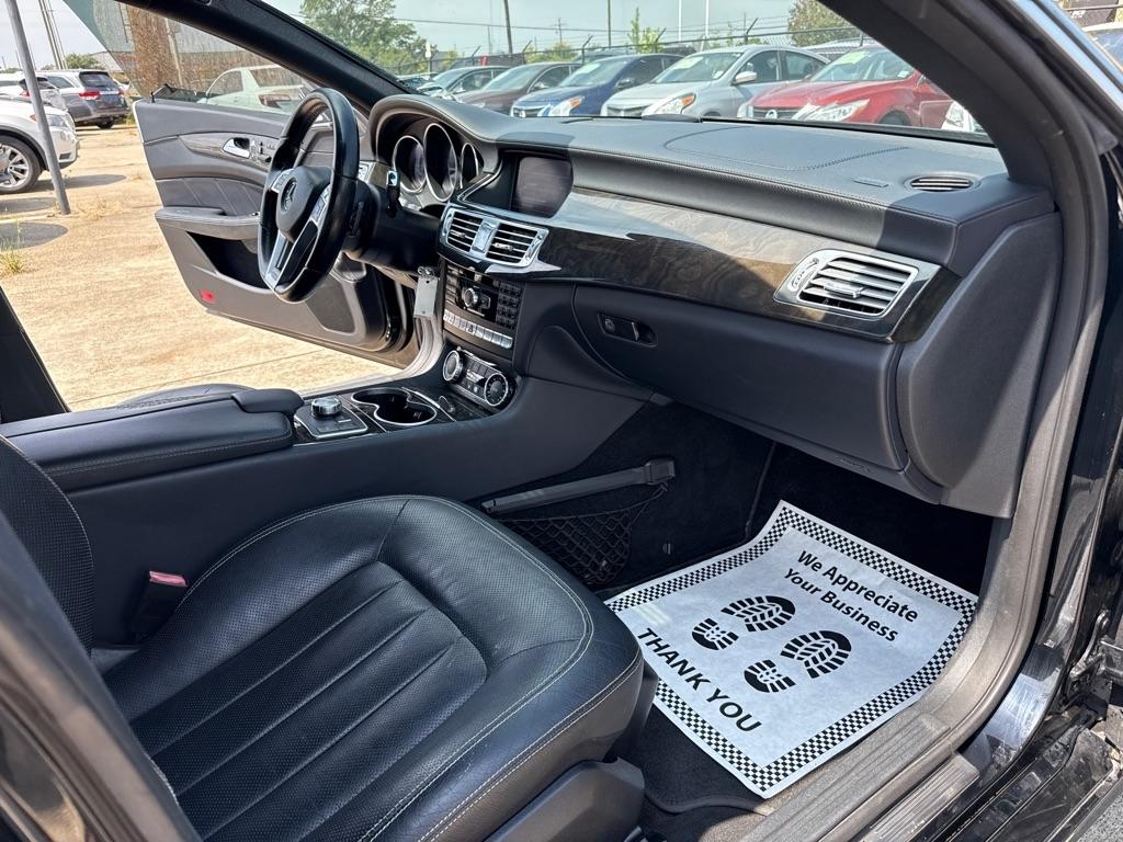 Mercedes-Benz CLS-Class 4dr Sdn CLS 550 RWD 2012