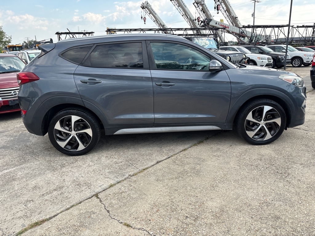 Hyundai Tucson Sport FWD 2017 Hyundai Tucson Sport FWD 2017