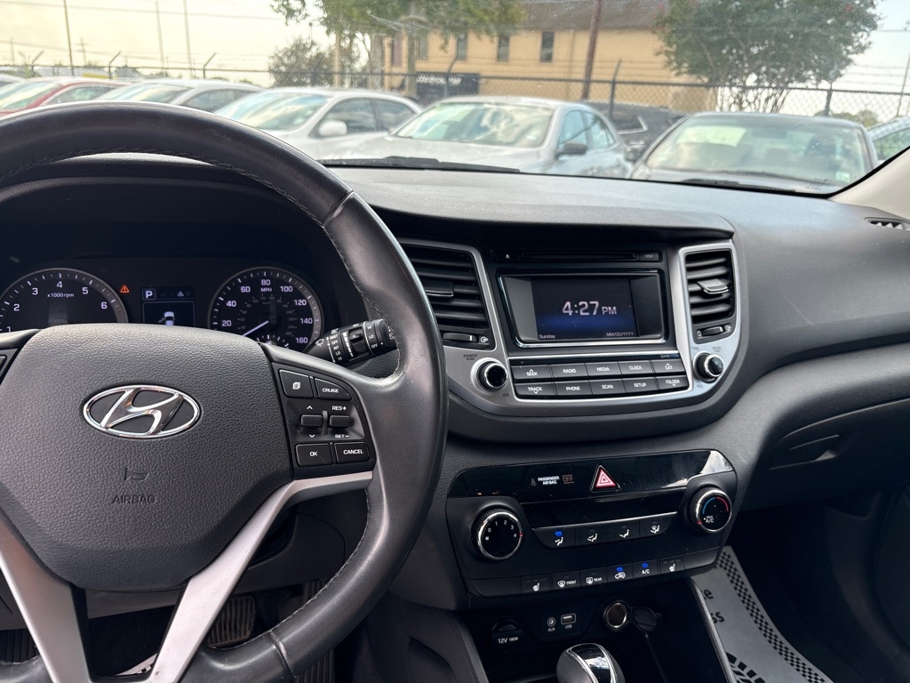 Hyundai Tucson Sport FWD 2017 Hyundai Tucson Sport FWD 2017