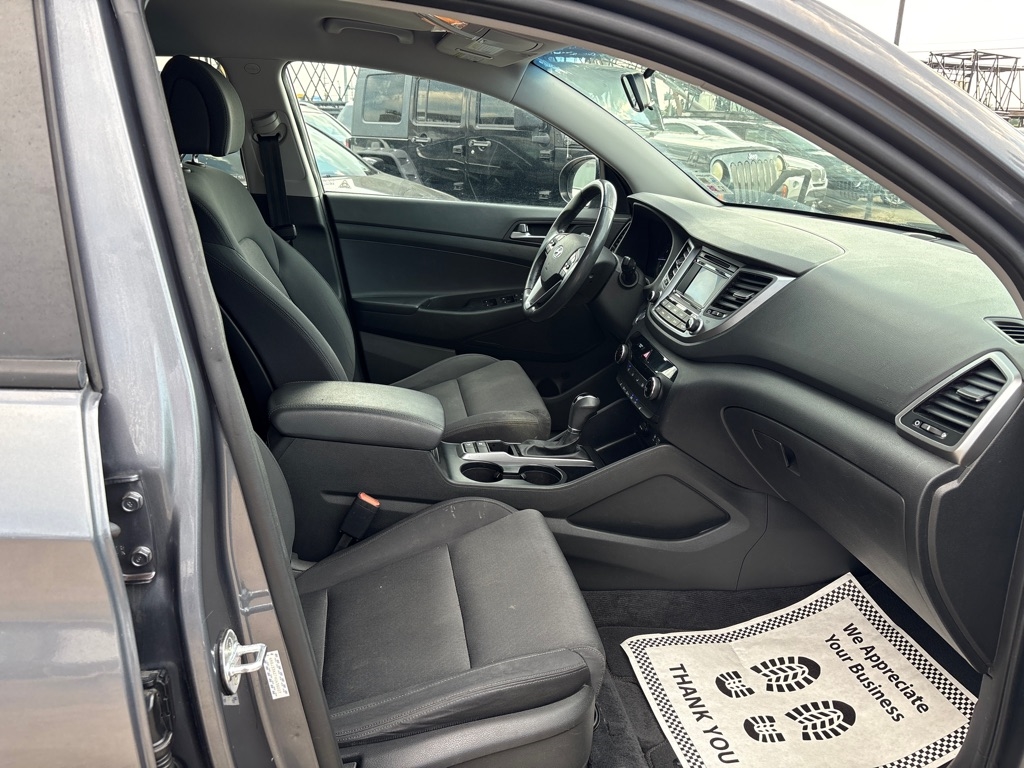 Hyundai Tucson Sport FWD 2017 Hyundai Tucson Sport FWD 2017