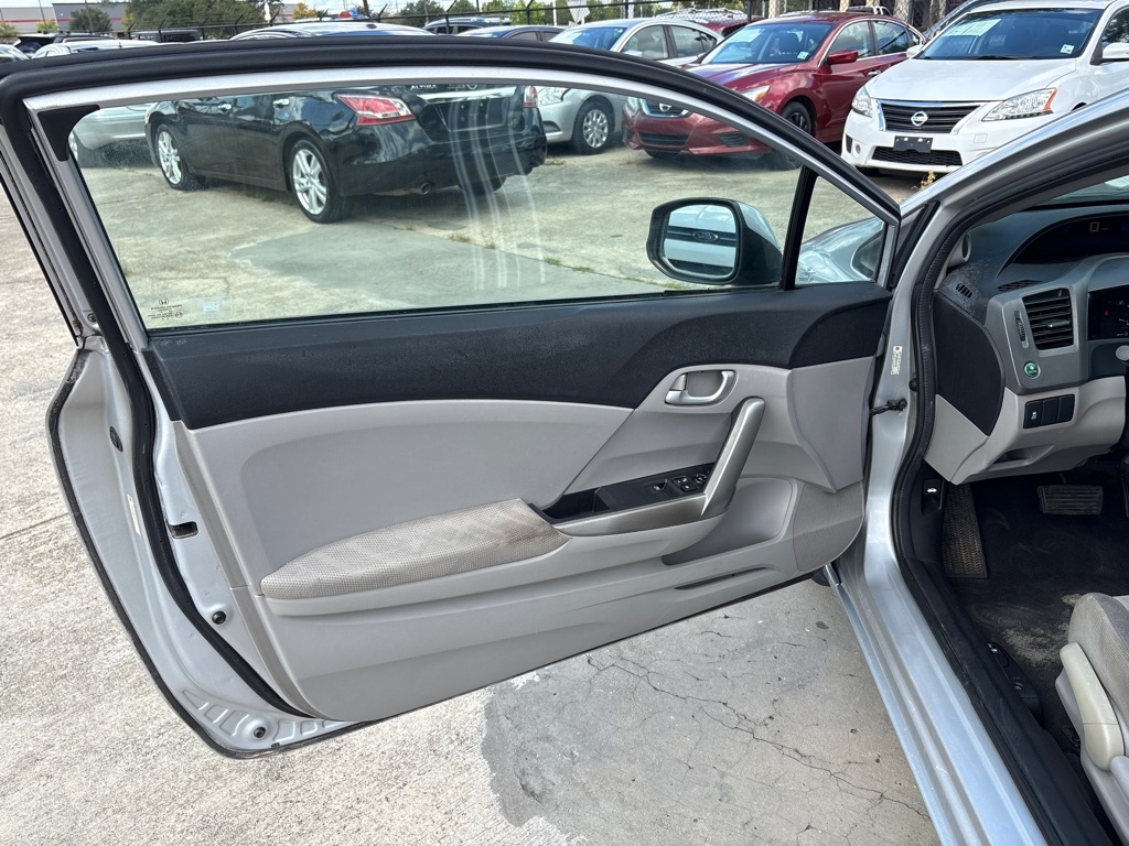 Honda Civic 2dr Auto LX 2012 Honda Civic 2dr Auto LX 2012