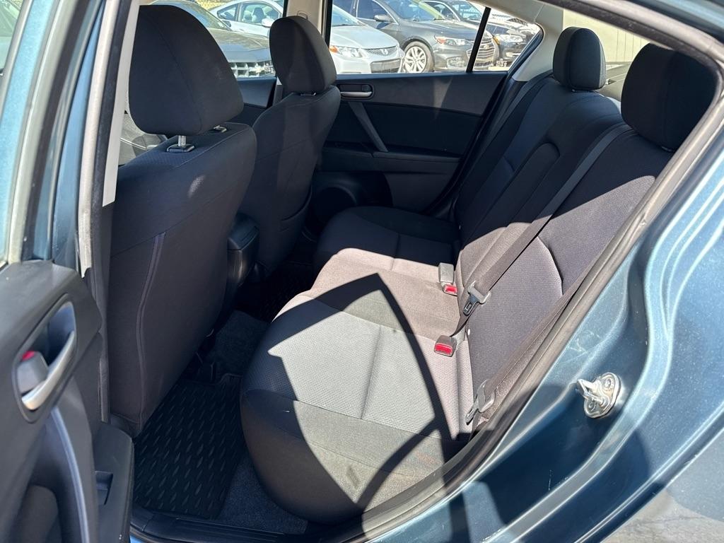 Mazda MAZDA3 4dr Sdn Auto i Touring 2010