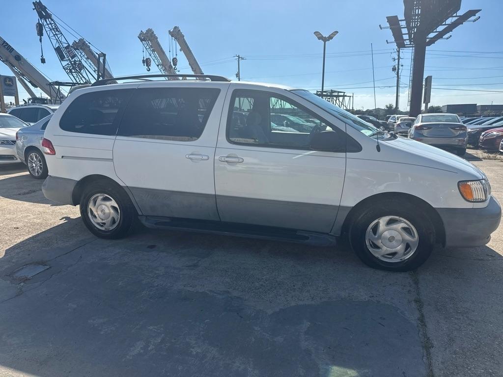 Toyota Sienna 5dr XLE (Natl) 2002