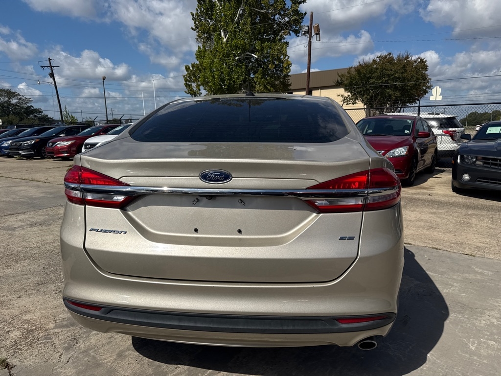 Ford Fusion SE FWD 2017 Ford Fusion SE FWD 2017