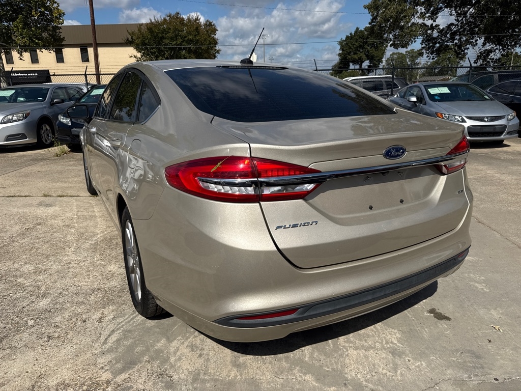 Ford Fusion SE FWD 2017 Ford Fusion SE FWD 2017