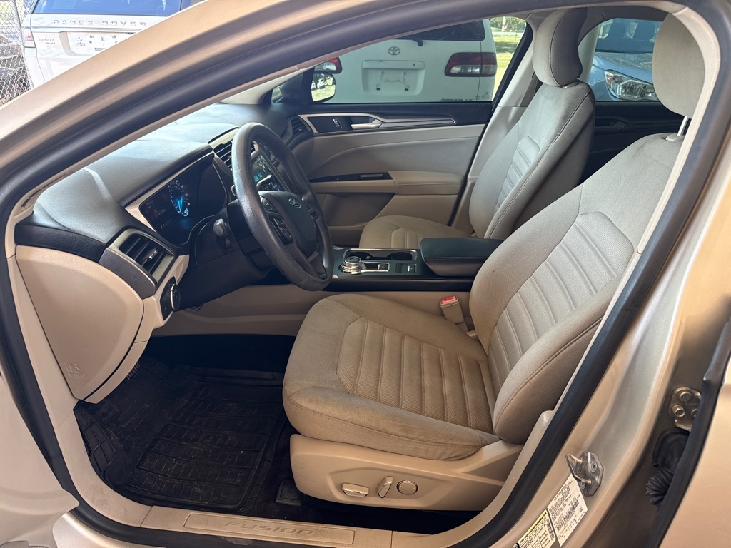 Ford Fusion SE FWD 2017 Ford Fusion SE FWD 2017