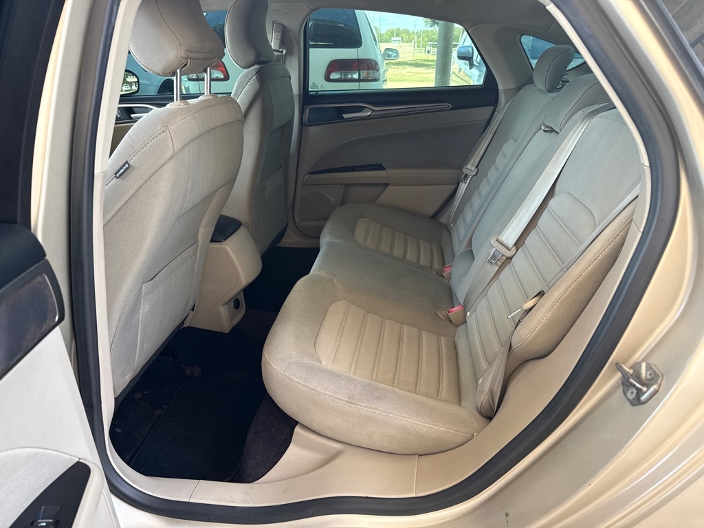 Ford Fusion SE FWD 2017 Ford Fusion SE FWD 2017
