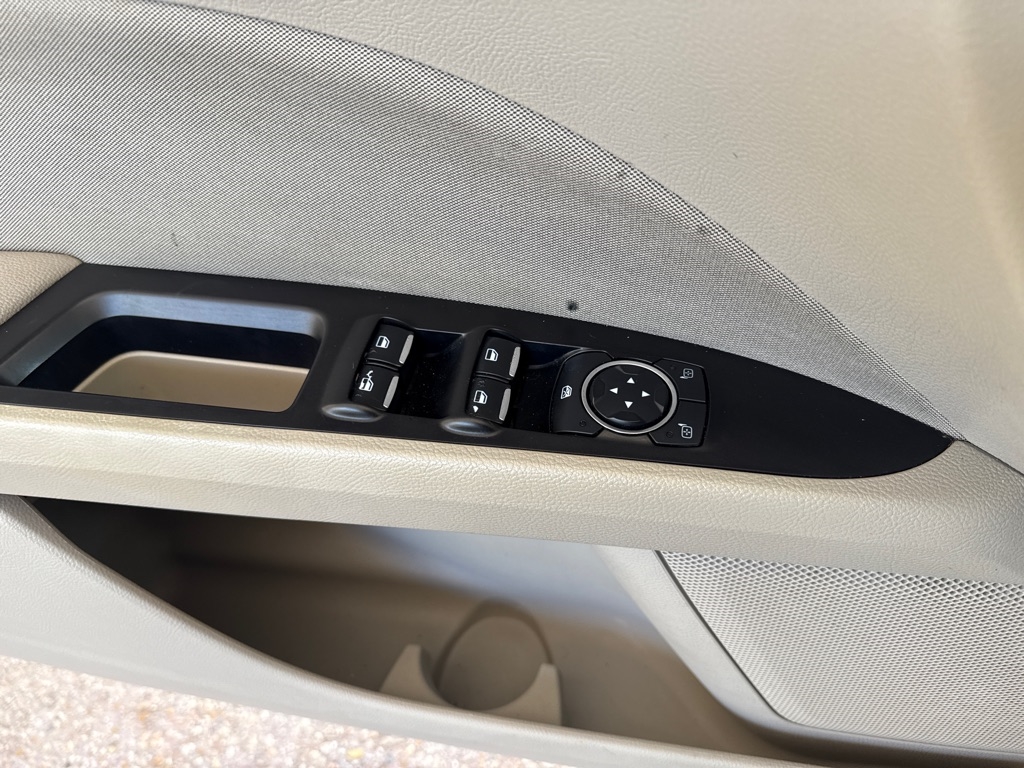 Ford Fusion SE FWD 2017 Ford Fusion SE FWD 2017