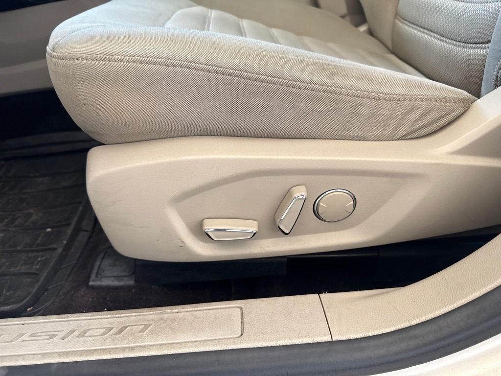 Ford Fusion SE FWD 2017 Ford Fusion SE FWD 2017