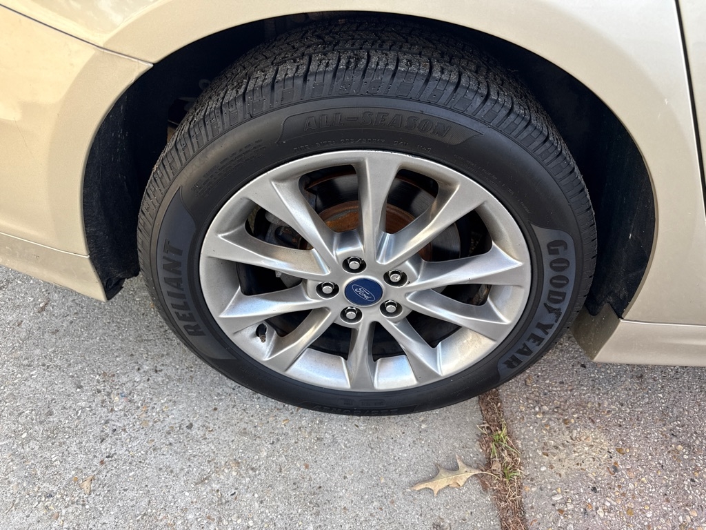 Ford Fusion SE FWD 2017 Ford Fusion SE FWD 2017