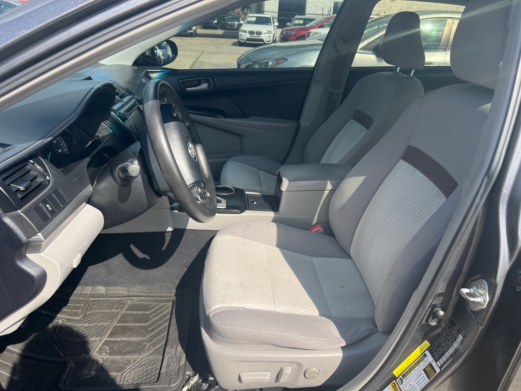 Toyota Camry 4dr Sdn I4 Auto XLE (Natl) 2013 Toyota Camry 4dr Sdn I4 Auto XLE (Natl) 2013