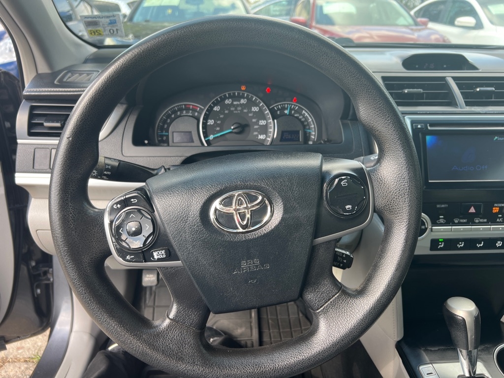 Toyota Camry 4dr Sdn I4 Auto XLE (Natl) 2013 Toyota Camry 4dr Sdn I4 Auto XLE (Natl) 2013