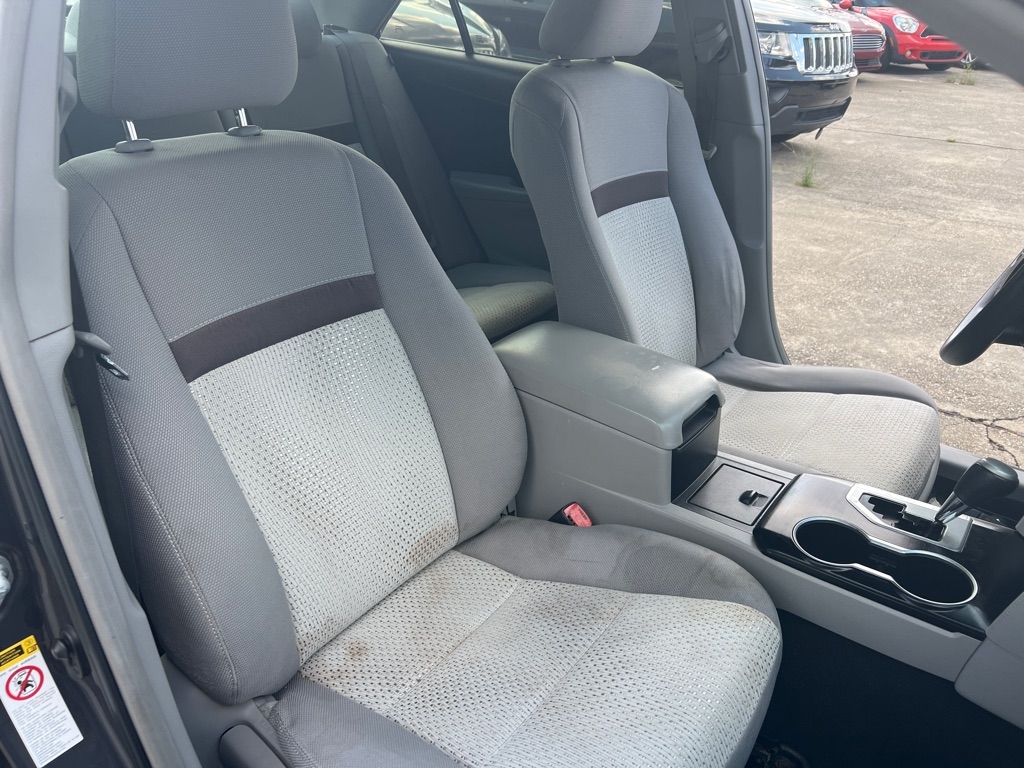 Toyota Camry 4dr Sdn I4 Auto XLE (Natl) 2013 Toyota Camry 4dr Sdn I4 Auto XLE (Natl) 2013